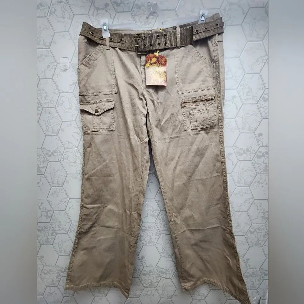 Nwt Women's Morachino straight leg Cargo pants